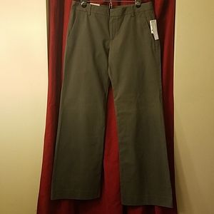 Gap Perfect Khaki pants boot leg